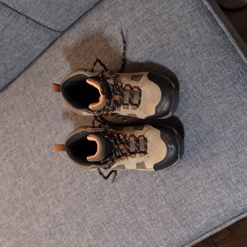 Boys youth winter boots